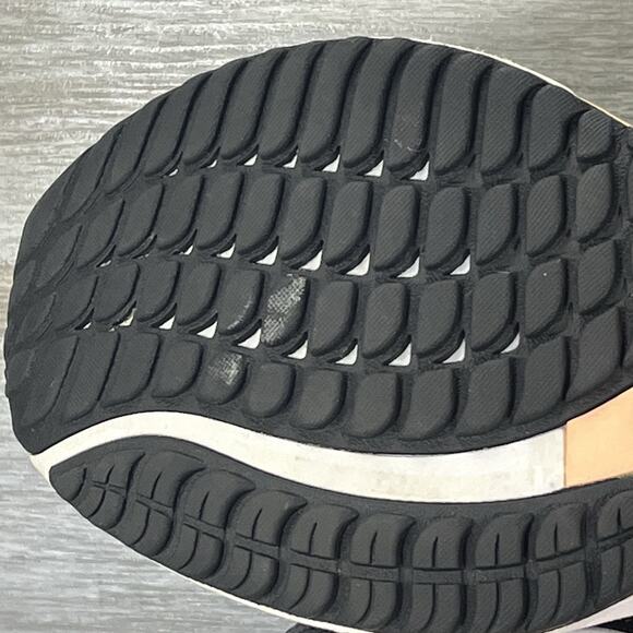 Mizuno Women’s Wave Rider 26 Athletic Running Shoes Size 9 - Picture 9 of 11